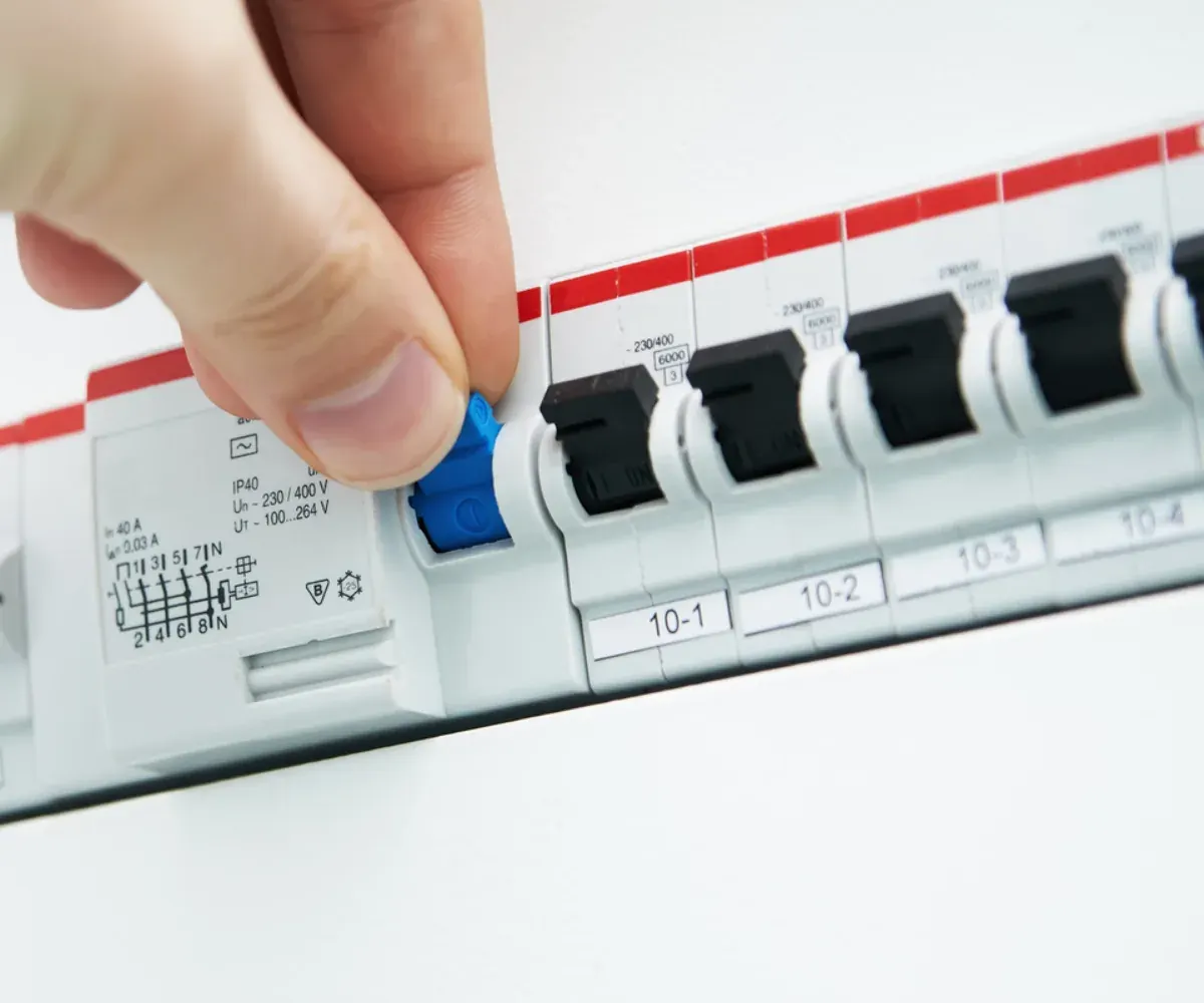 Diagnostic électrique obligatoire Bresles tarifs et devis transparent